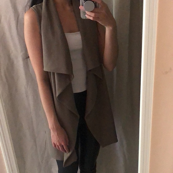 Waterfall Vest, Size Small - Picture 4 of 4